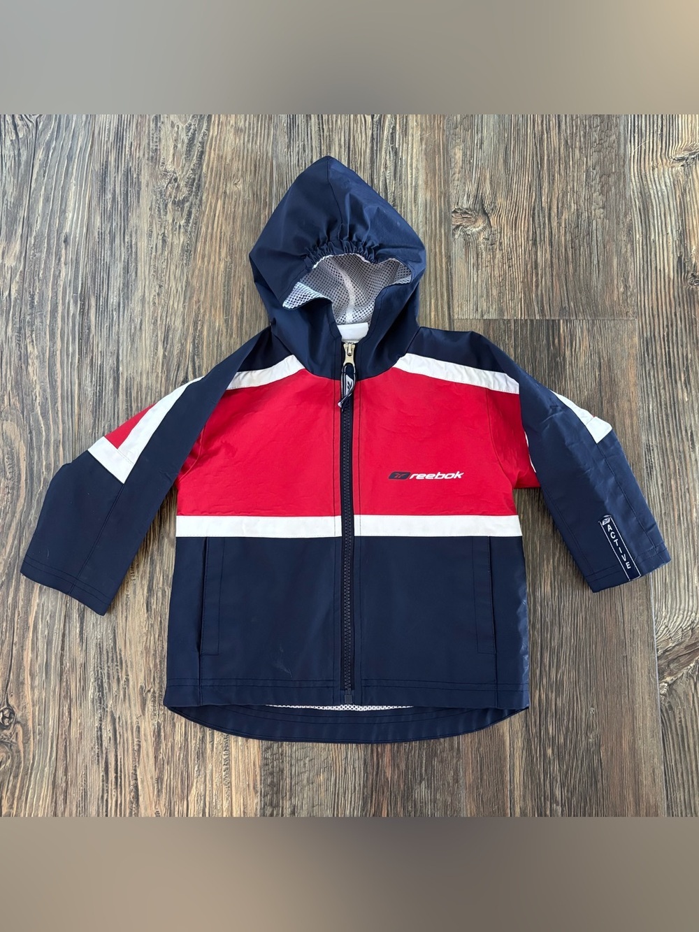 Reebok Kids Waterproof Hooded Jacket Size 2T Red White Blue Polyvinyl Pockets